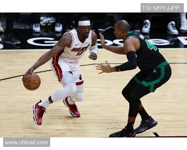 2011年NBA季后赛凯尔特人与热火第三场精彩对决回顾与分析 2011年NBA季后赛凯尔特人与热火第三场精彩对决回顾与分析